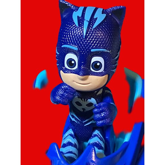 PJ Masks Cat-Car and Catboy Action Figure - Picture 2 of 9